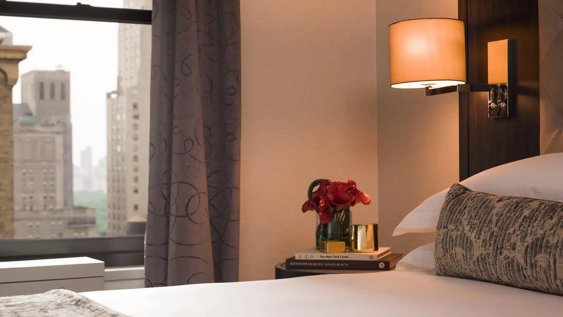 *****  WestHouse Hotel New York USA