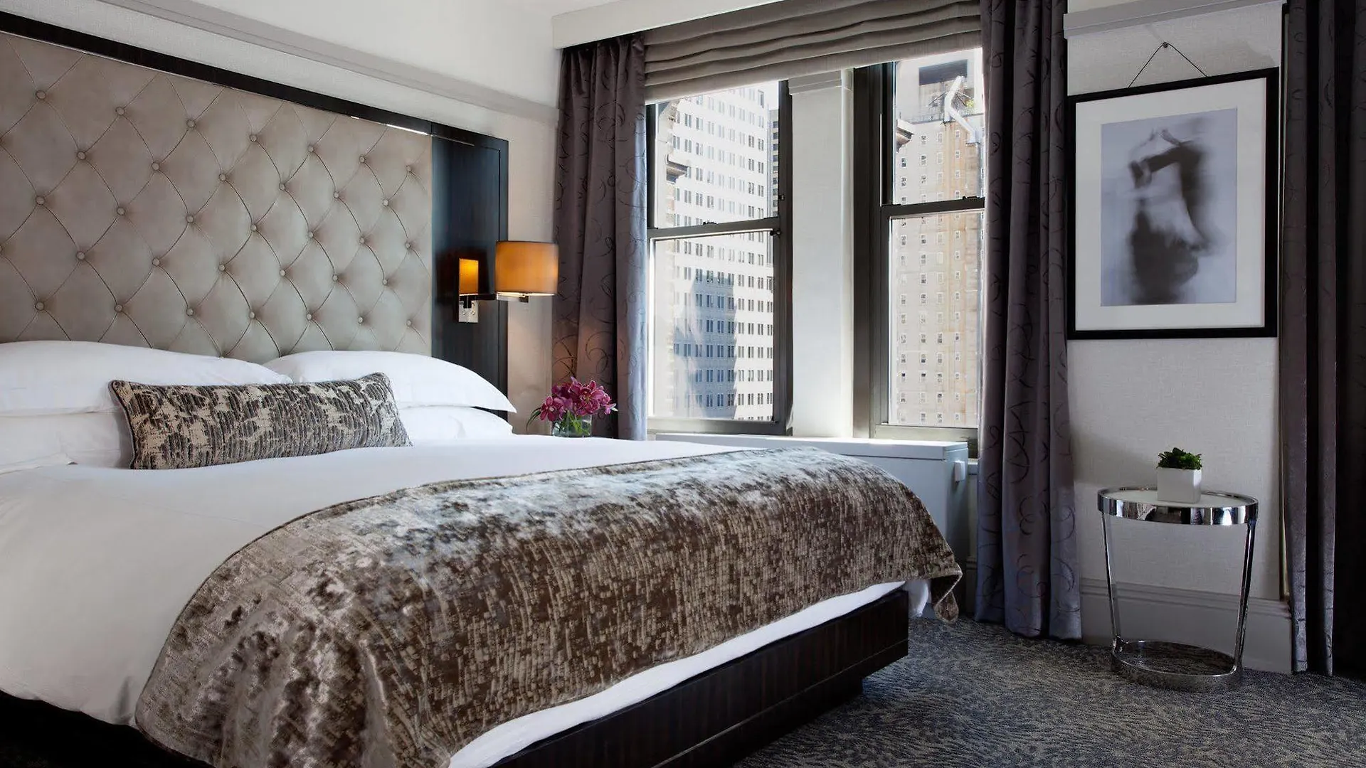 *****  WestHouse Hotel New York USA